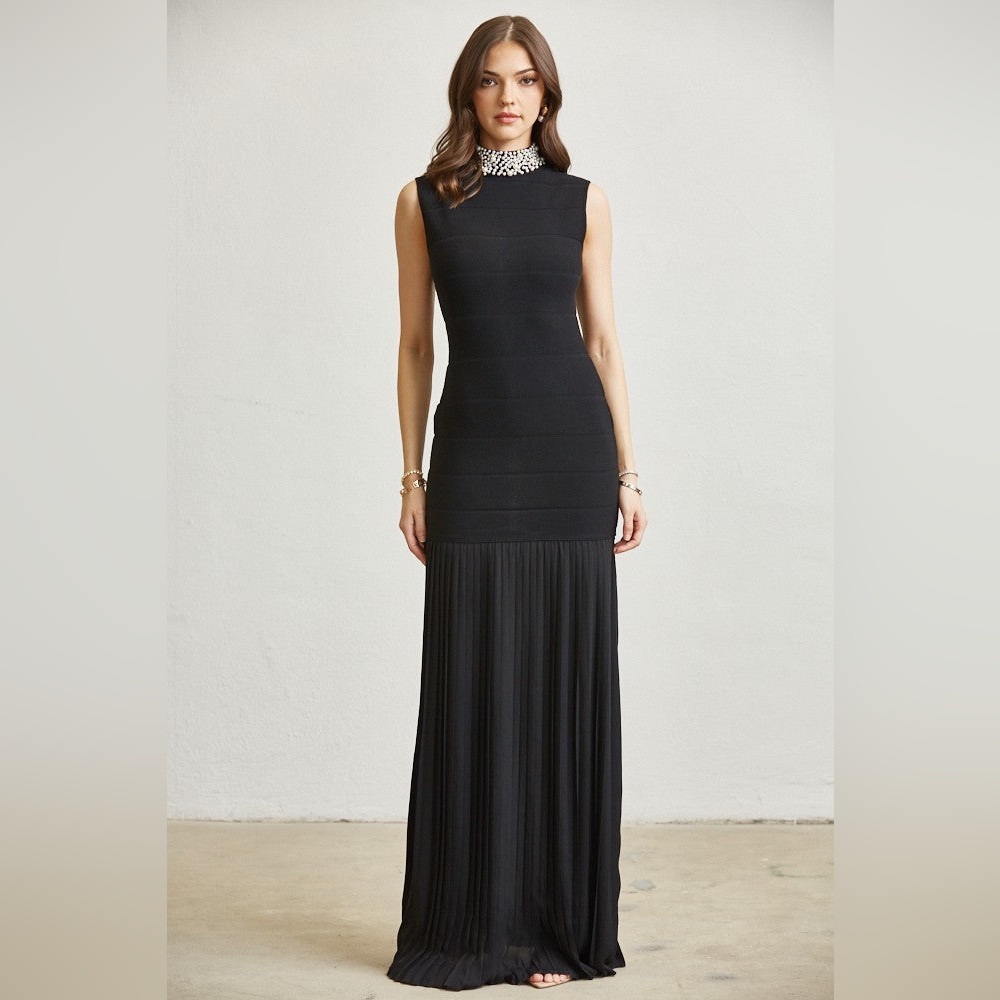 Elegant Black Sleeveless Maxi Dress with Embellished High Collar